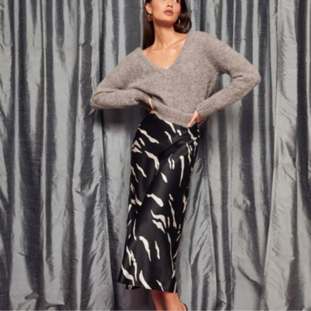 Reformation Pratt Silk Skirt in Black‎ and Cream Print NWT 4